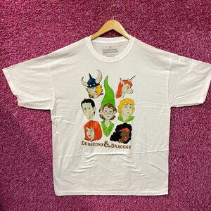 Queens Dungeons & Dragons Group Shot T-Shirt XL